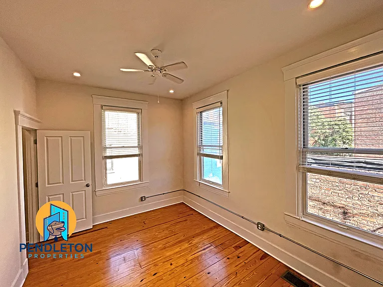 514 E 12th St #3 — Photo 11