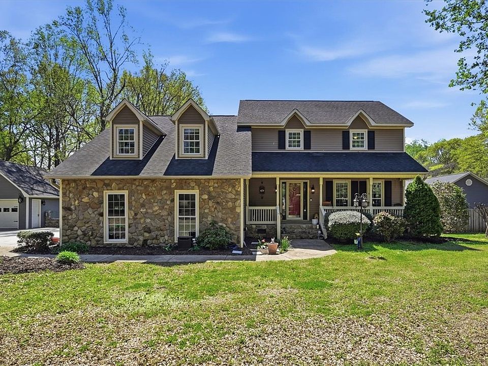 1st image of 267 Farm Lake Rd