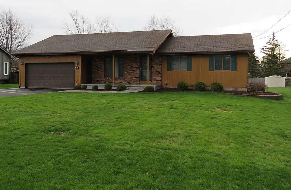 1st image of 252 Golden Rd