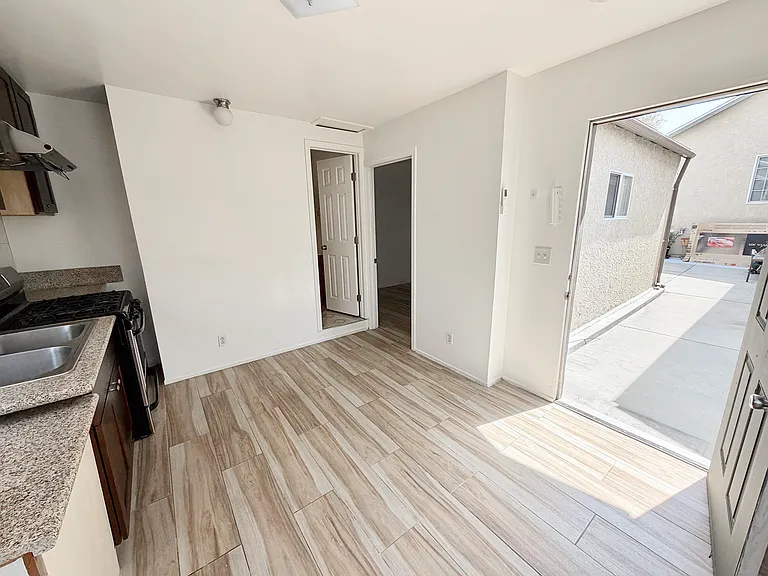 629 S Meridian Ave — Photo 7