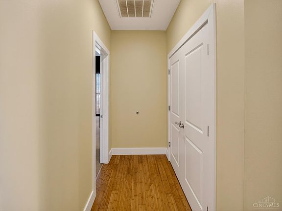 4th image of 15 W 4th St Unit 504