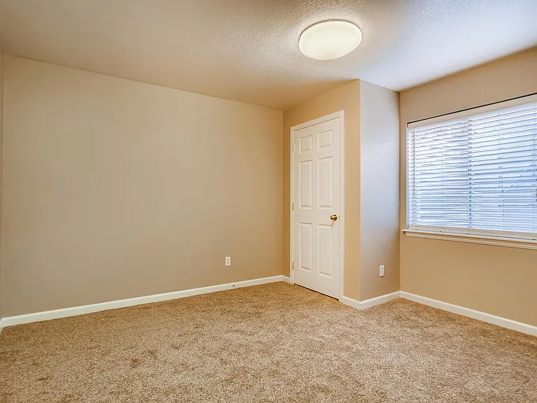 18947 E Baker Pl — Photo 24