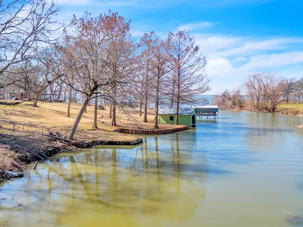 120 Littlefield Dr, East Tawakoni, TX 75472