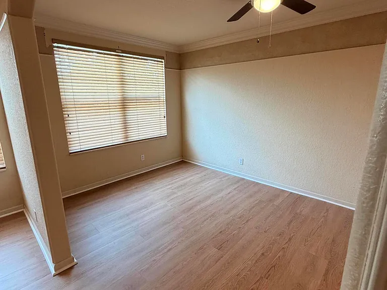 108 Kensington Way — Photo 17