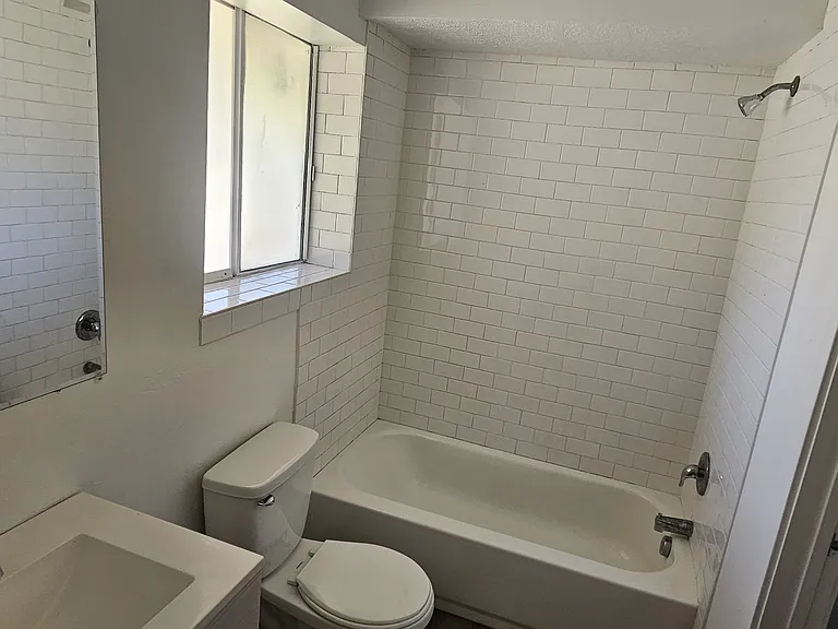 9831 S Darin Dr — Photo 5