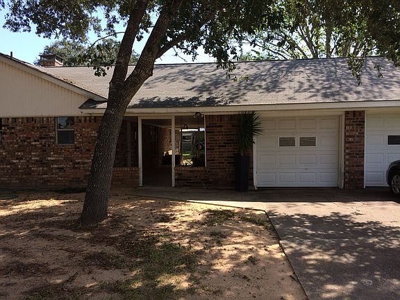 2 car garage 