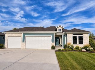 10514 Augusta Dr, Kansas City, KS 66109