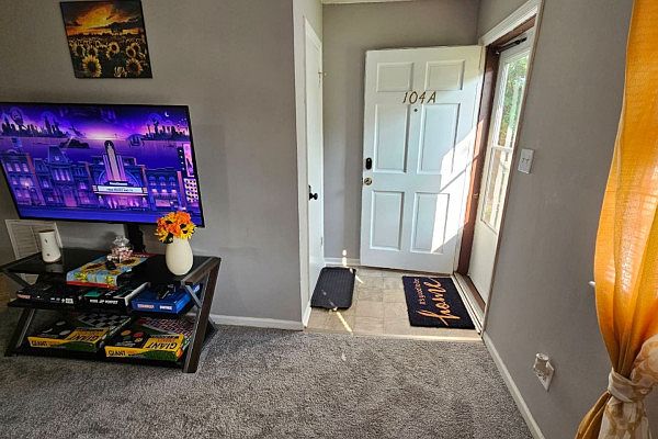 1st image of 104 Foxberry Cir #A