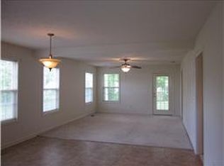 216 Indian Springs Cir, Manchester, TN 37355