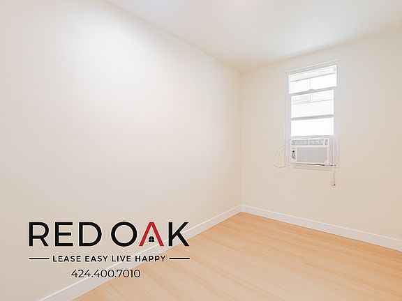 3rd image of 1822 Garfield Pl #14
