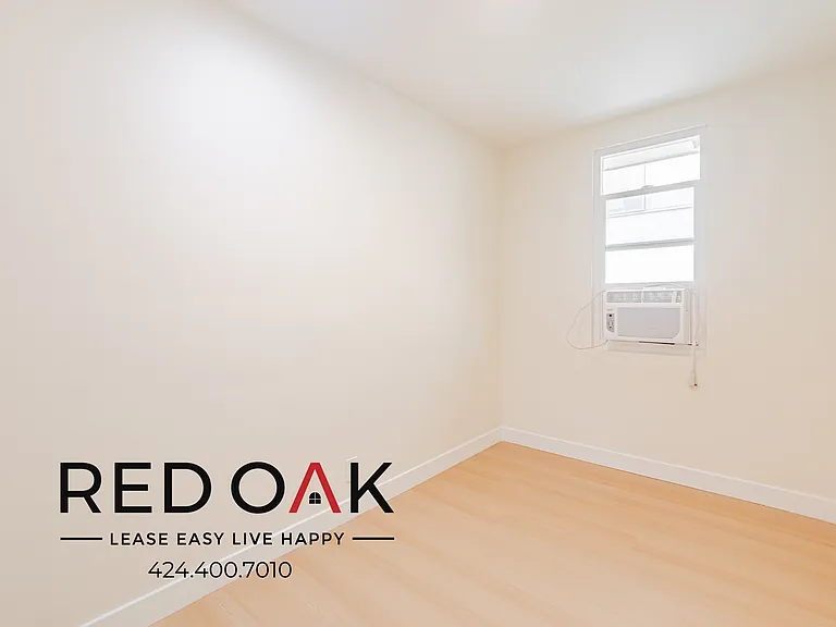 1822 Garfield Pl #14 — Photo 3