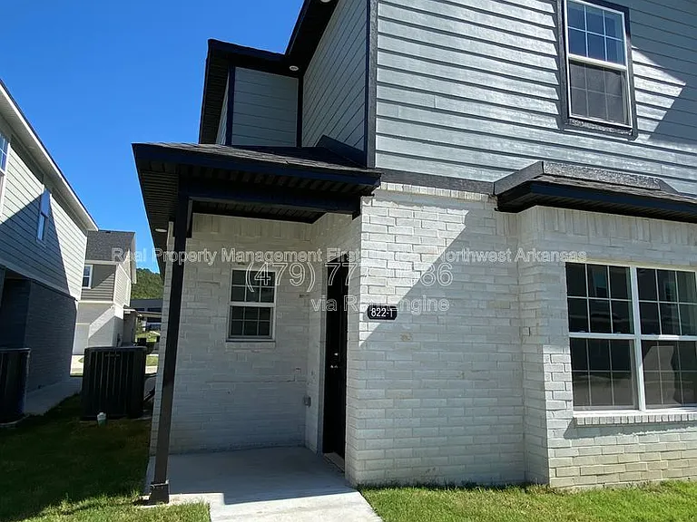 822 S Amarillo Ave #2 — Photo 2