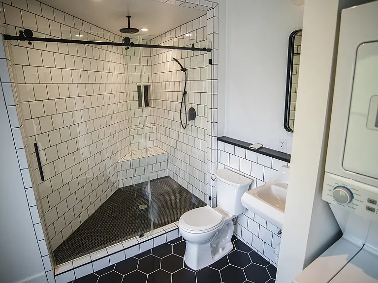 503 N Cameron St — Photo 9