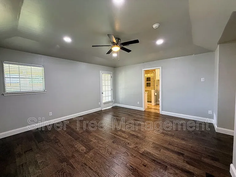 1710 Dickerson Dr — Photo 19