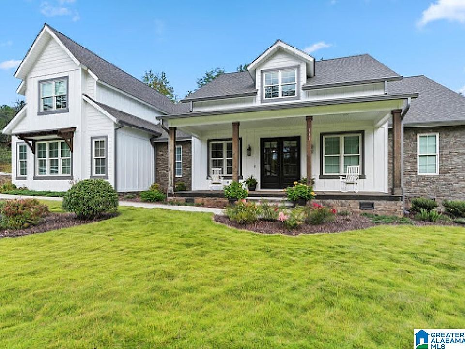 1st image of 111 Village Cir