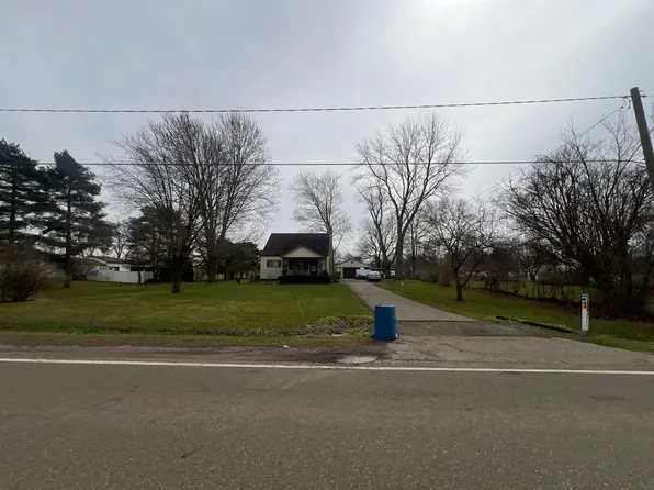 5097 W Court St, Flint, MI 48532