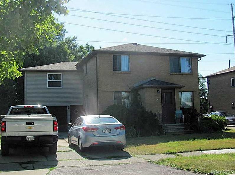 1st image of 79 Sable Palm Dr #L