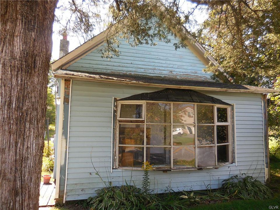 2nd image of 716 Rasleytown Rd