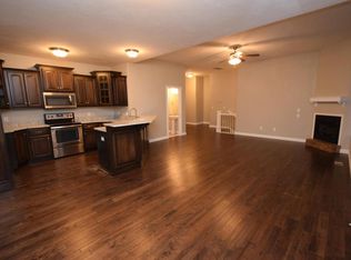 694 S Long Dr, Springfield, MO 65802