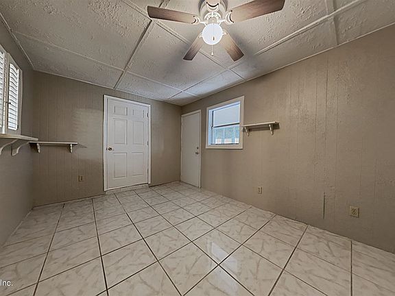4th image of 1433 Floyd Cir W