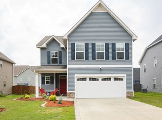 316 Derby Ln, Hope Mills, NC 28348