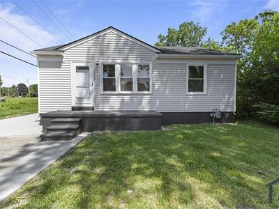 27334 Notre Dame St, Inkster, MI, 48141