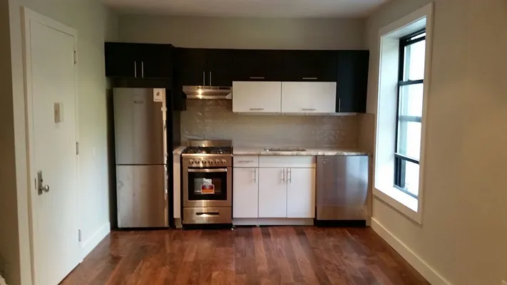 Rented by Flatiron Real Estate Advisors LLC | media 34