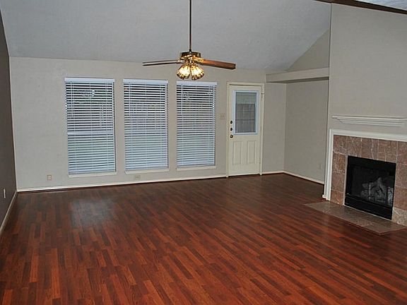 3rd image of 14619 Cypress Meadow Dr
