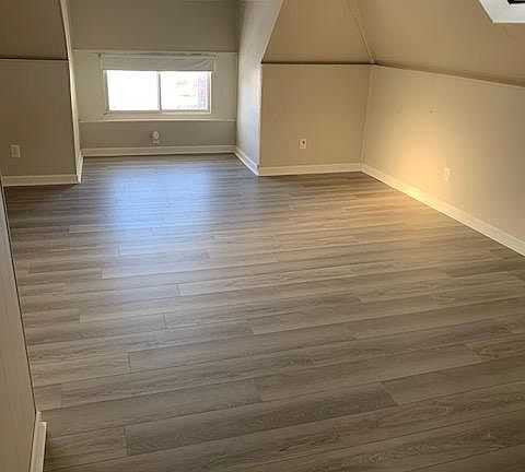 4th image of 1958 Deer Park Ave Unit 3