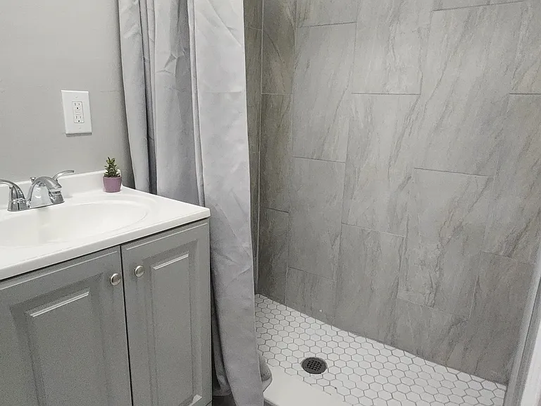1025 Gaddis Ave — Photo 10