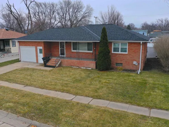 1308 N Hewett Ave, Hastings, NE 68901