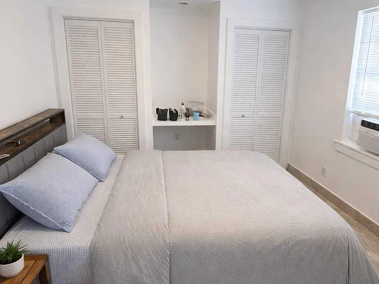 1110 White St #2 — Photo 4