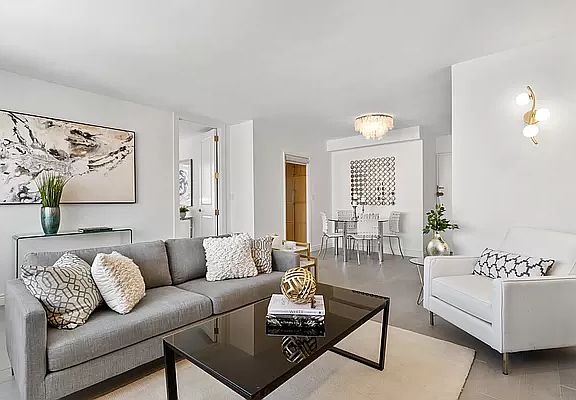 2nd image of 401 E 86th St APT 20H