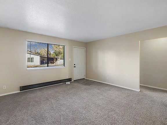 3rd image of 175 Camarillo Way