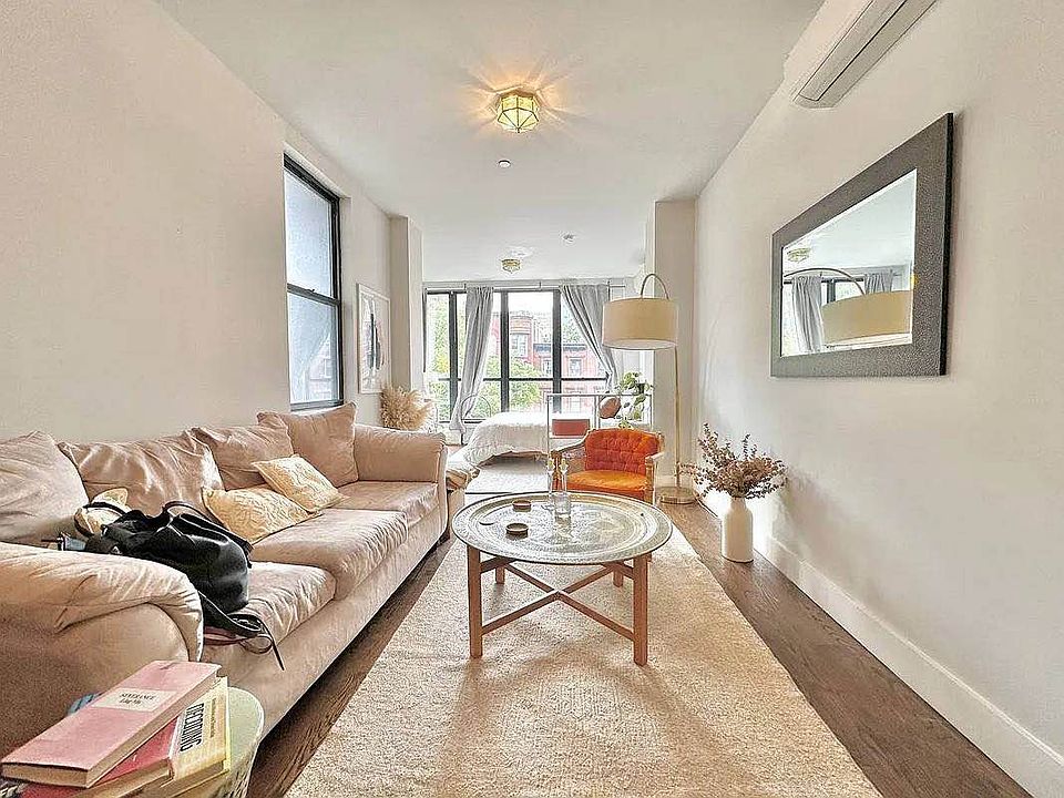 2nd image of 481 Washington Ave #3B