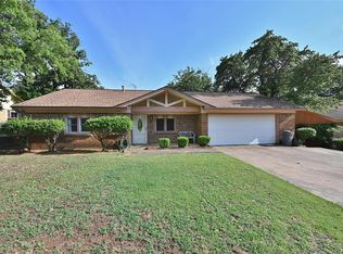 841 Royal Ter, Hurst, TX 76053