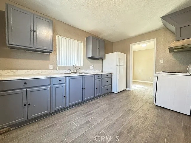 2 bed, 980 sqft, $1,943 — Photo 4