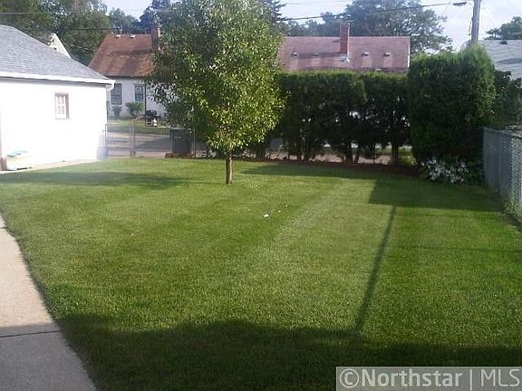 2nd image of 1668 Nevada Ave E