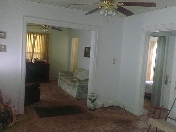 Dinning Room Towards Front