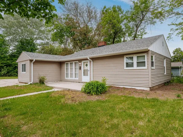 6304 W Nash STREET, Milwaukee, WI 53216