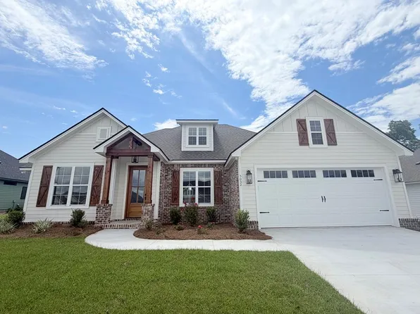 5032 Hatfield Cir, Hahira, GA 31632