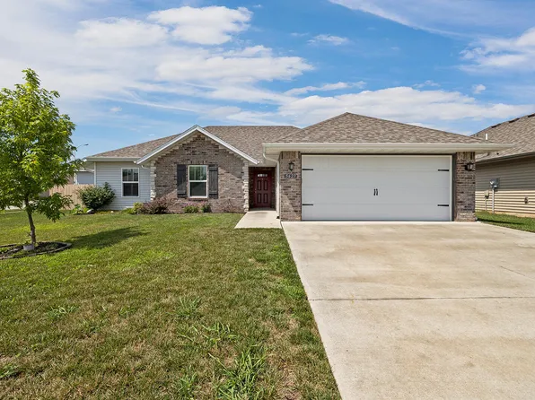5627 W Pecan Street, Springfield, MO 65802