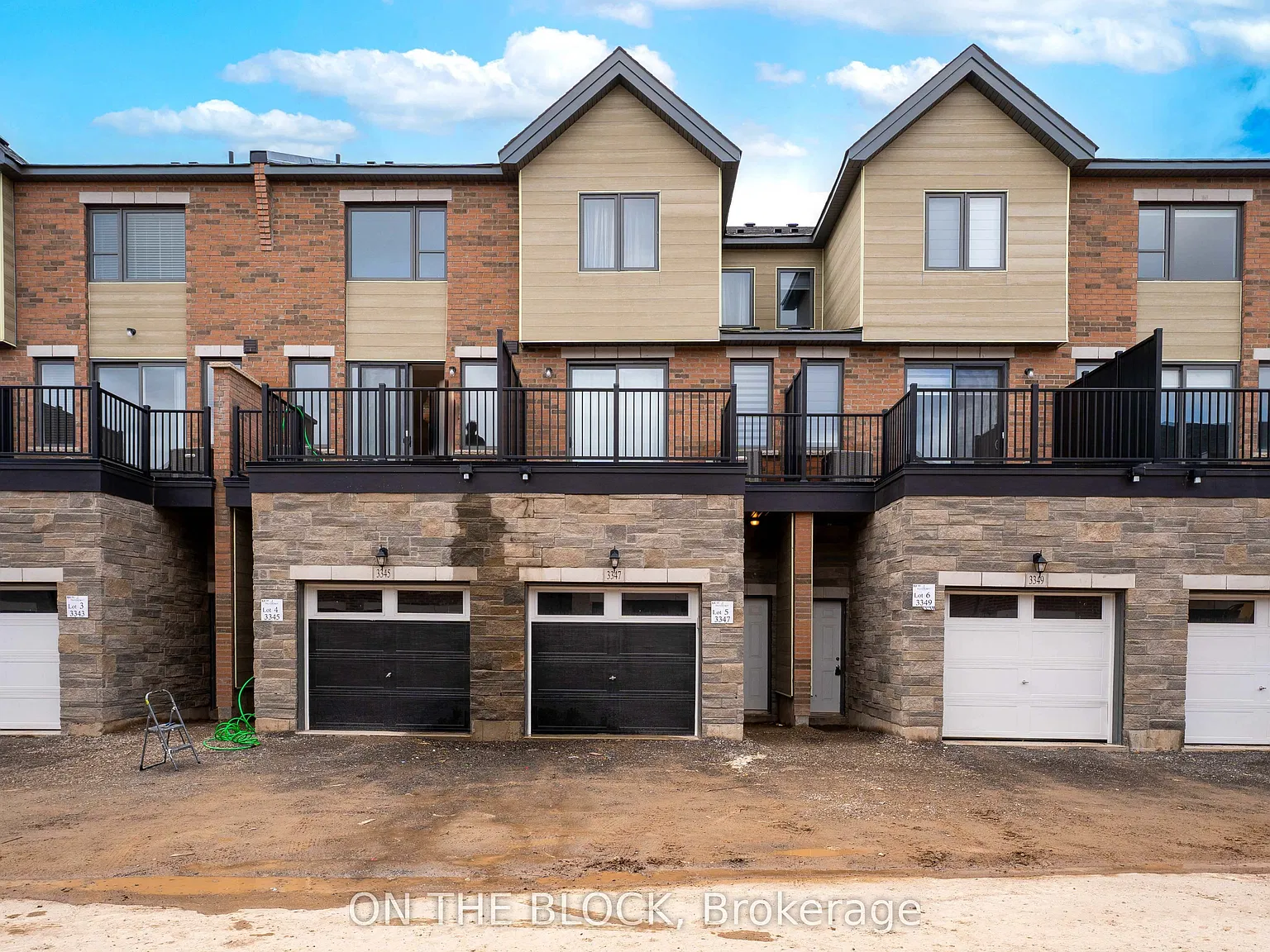 4 bed, $3,600 — Photo 2