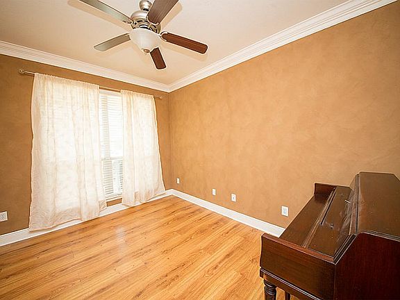 5th image of 2510 Goldeneye Ln