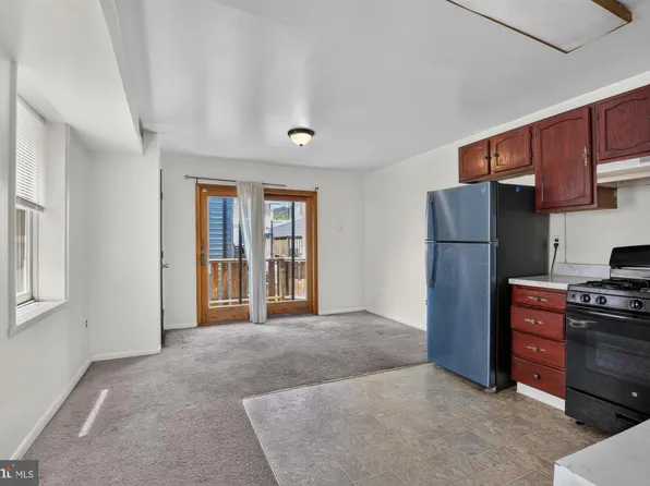 540 N 4th St APT D, Philadelphia, PA 19123