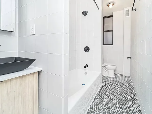 208 East 6th Street image 4 of 4