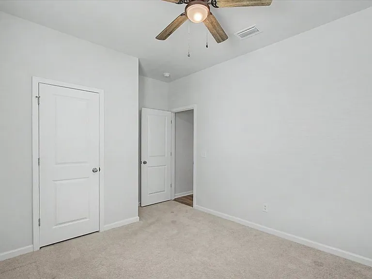 783 Longleaf Dr — Photo 24