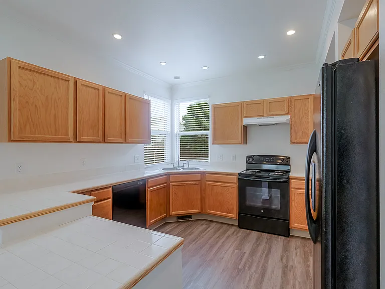 8302 Cooper River Dr — Photo 9