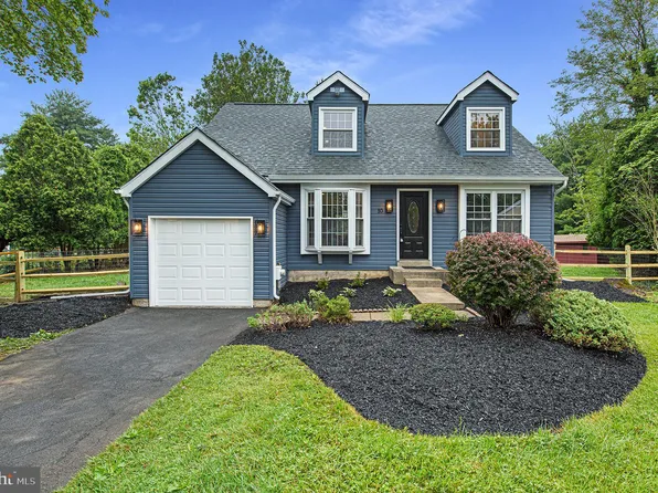 10 Goldenrod Ln, Horsham, PA 19044