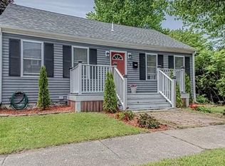 15 Maywood St, New Bedford, MA 02745